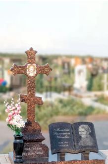Памятник в виде креста Арника 700